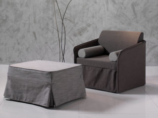 Poltrona e Pouff letto modello Elsa