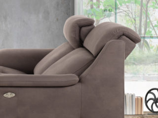 Divano Relax modello Zoe, schienale reclinato